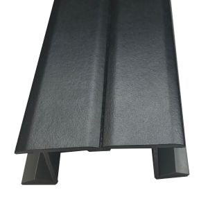 Esquinero reversible de PVC para zoclo de 10 cm , acab negro mate